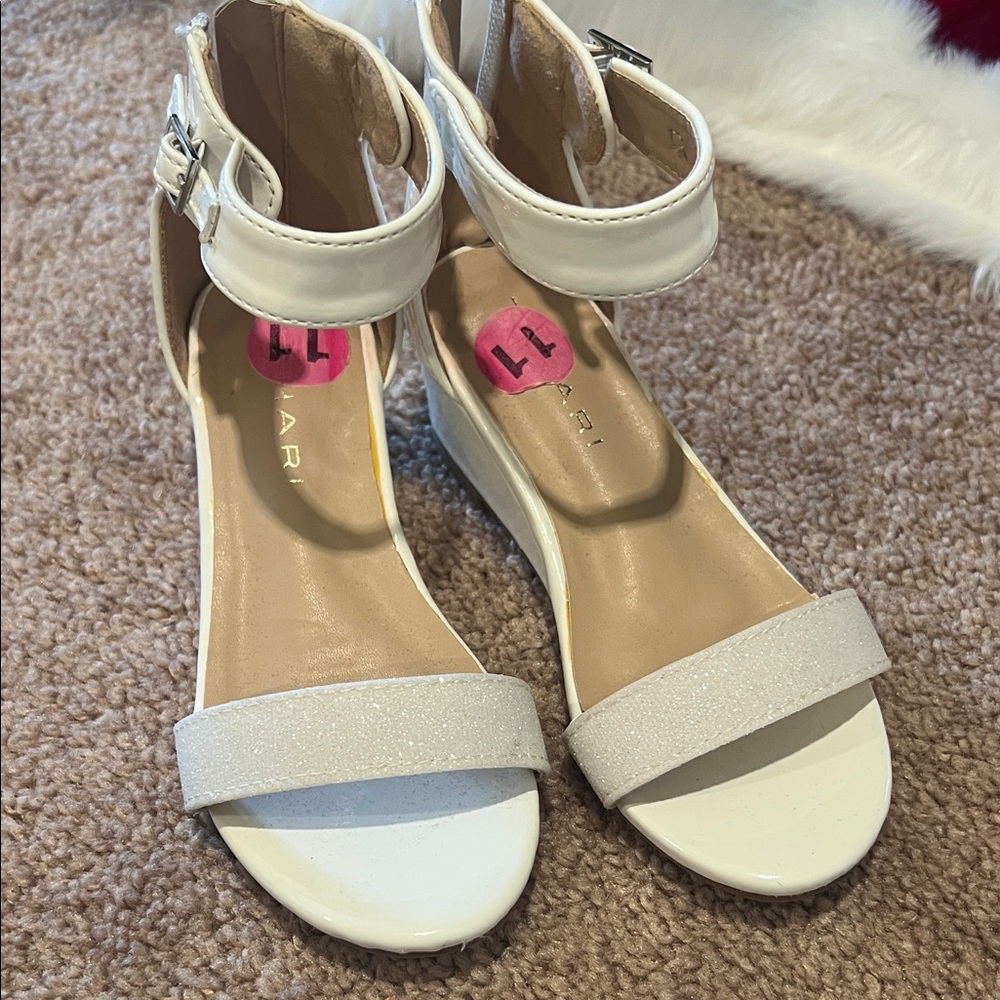 T Tahari White Kids Dress Shoes